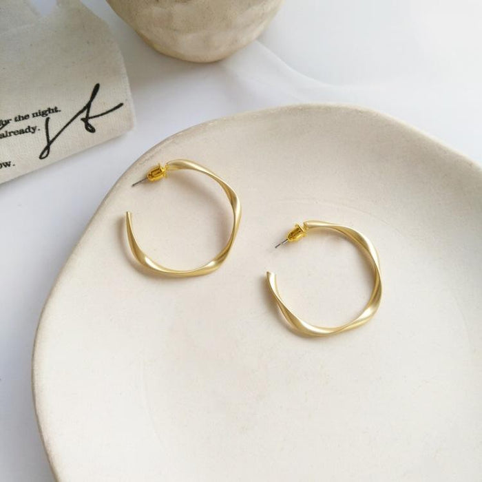 Geometric C-Line Earrings