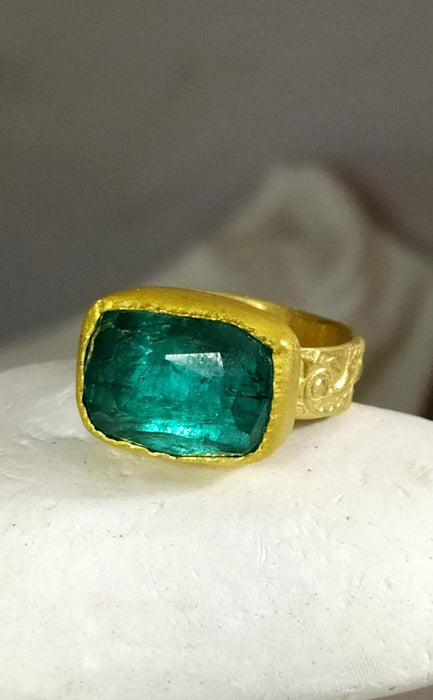 Palaiba Emerald Fashion Personality Ring