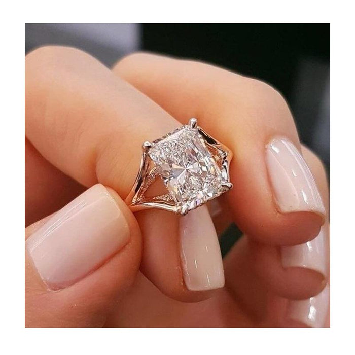 Fashion Personality Four Claw Square Zircon Ring