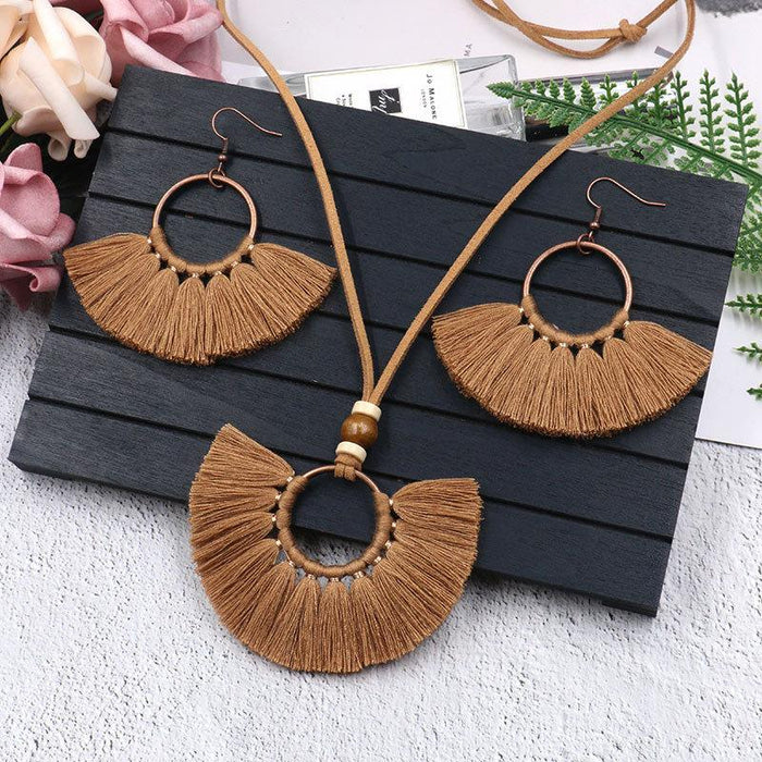 Scalloped Tassel Earrings Necklace Jewelry Set