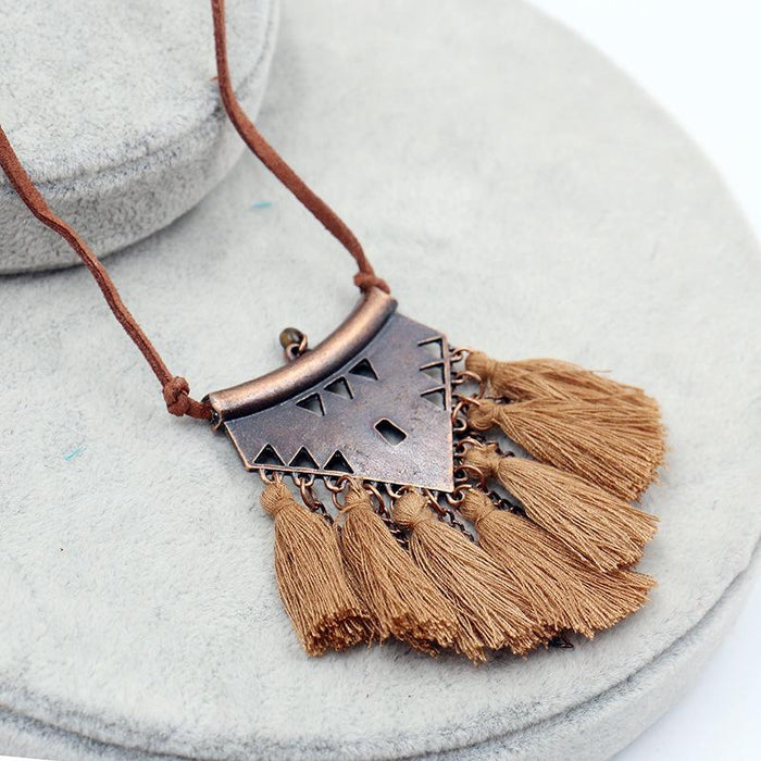 Fashion Tassel Pendant Necklace Women's Creative Chain Jewelry