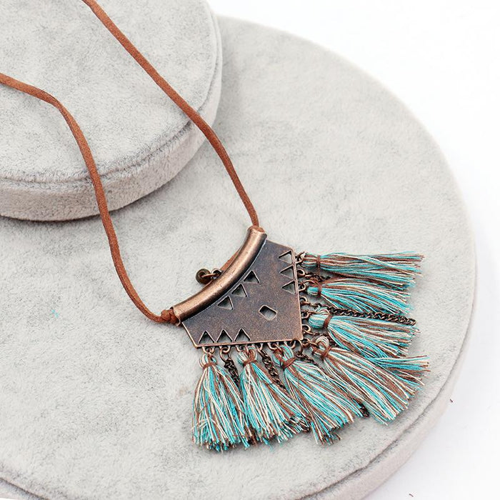 Fashion Tassel Pendant Necklace Women's Creative Chain Jewelry