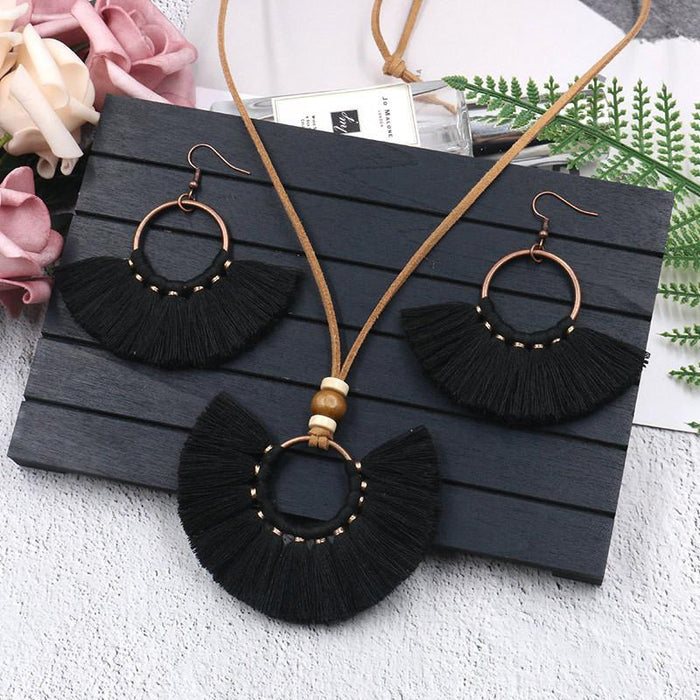 Scalloped Tassel Earrings Necklace Jewelry Set