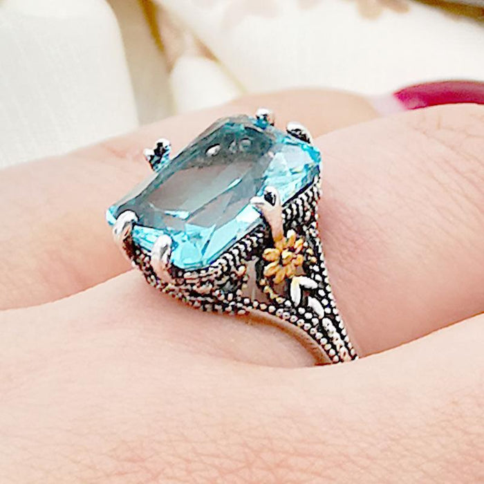 New Fashion Blue Topaz Ring