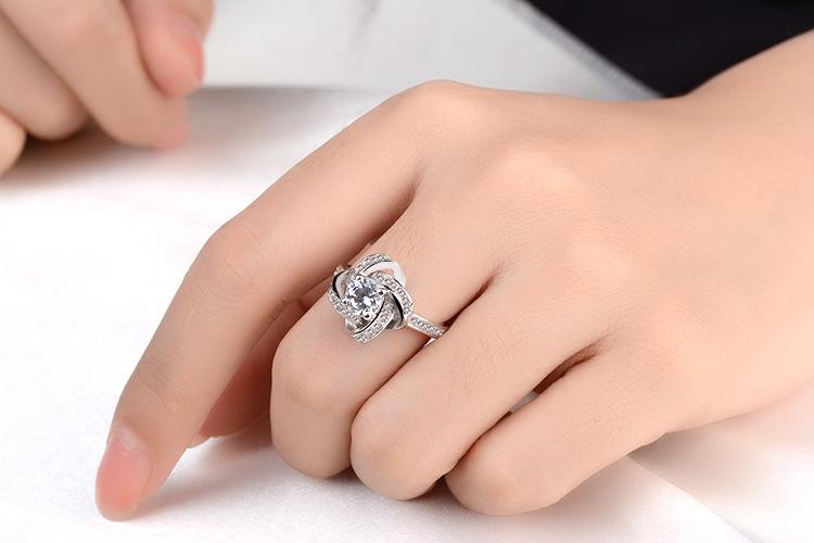 Fashion Temperament Versatile Rotating Ring Tail Ring