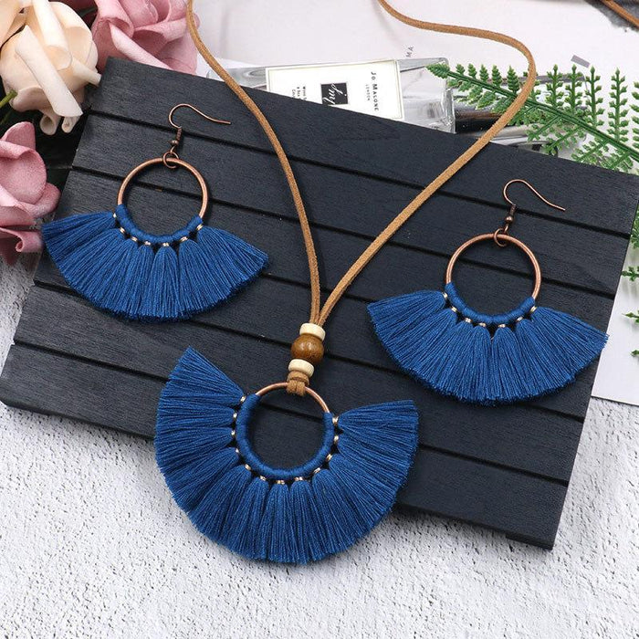 Scalloped Tassel Earrings Necklace Jewelry Set