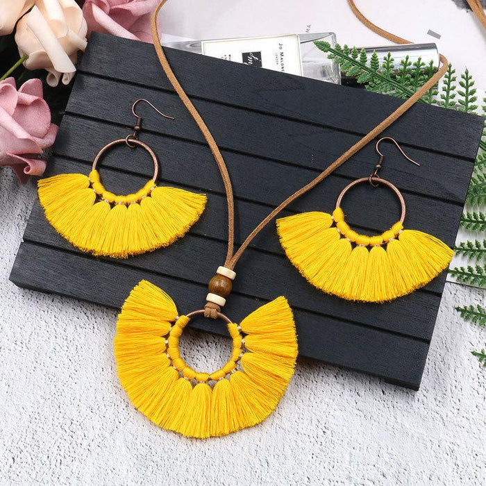 Scalloped Tassel Earrings Necklace Jewelry Set