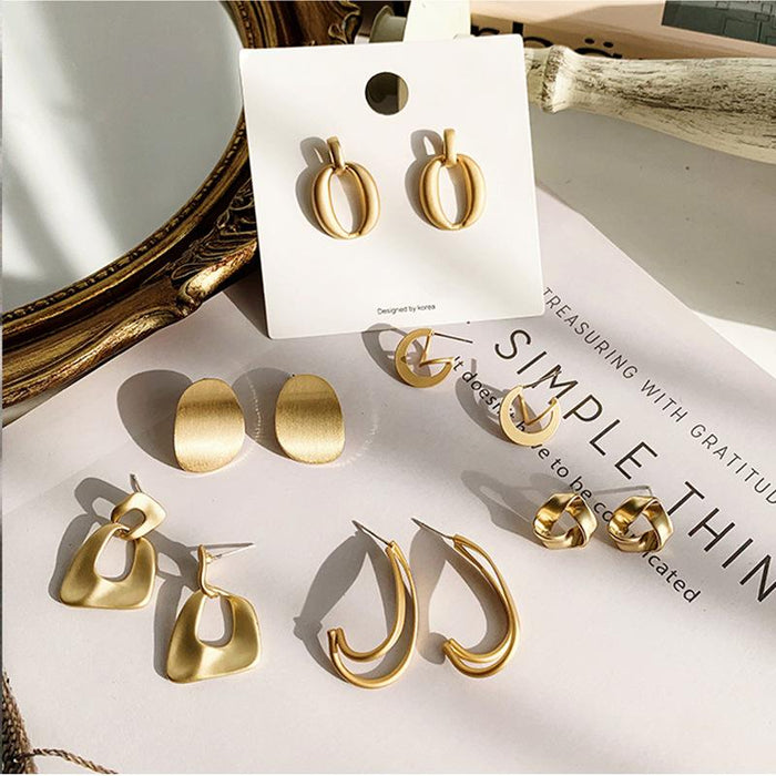 Retro Exaggerated Irregular Circular Geometric Earrings