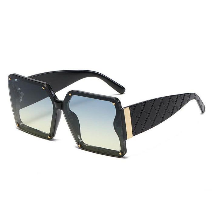 Box conjoined Sunglasses rivets