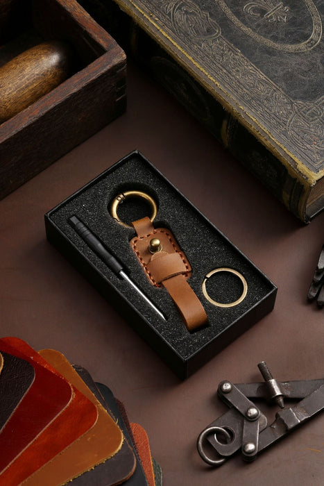 Fashion Simple Multicolour Leather Keychain