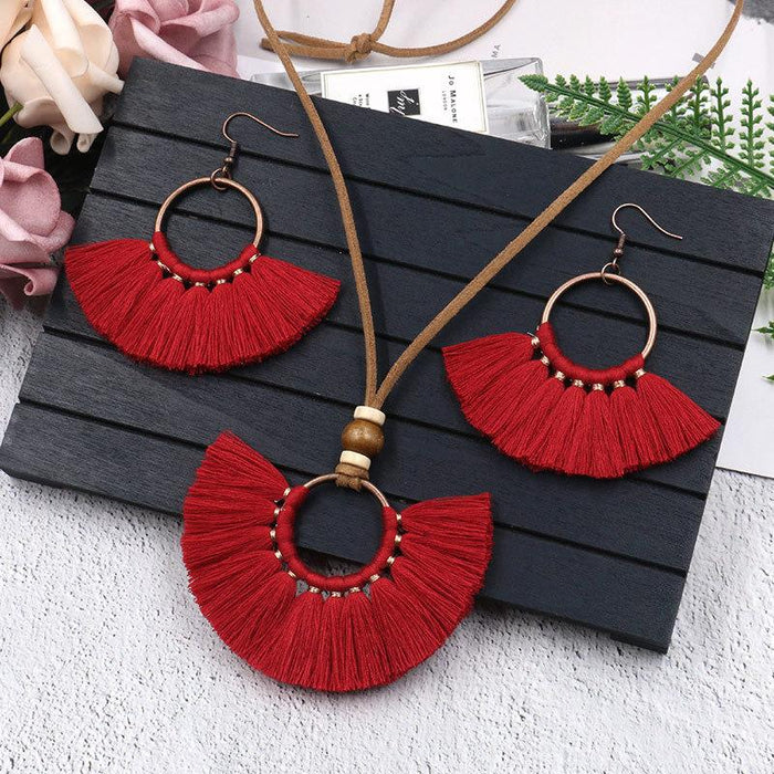 Scalloped Tassel Earrings Necklace Jewelry Set