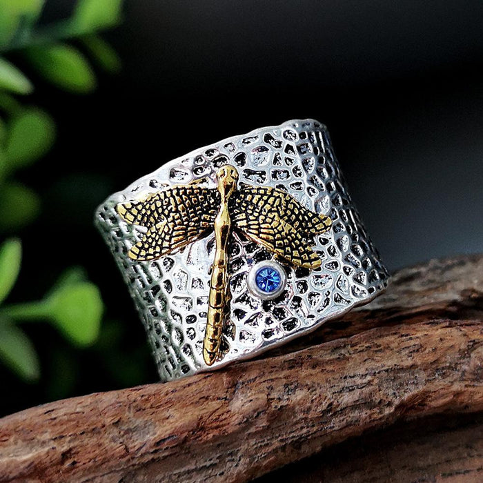 Vintage Creative Golden Dragonfly Ring