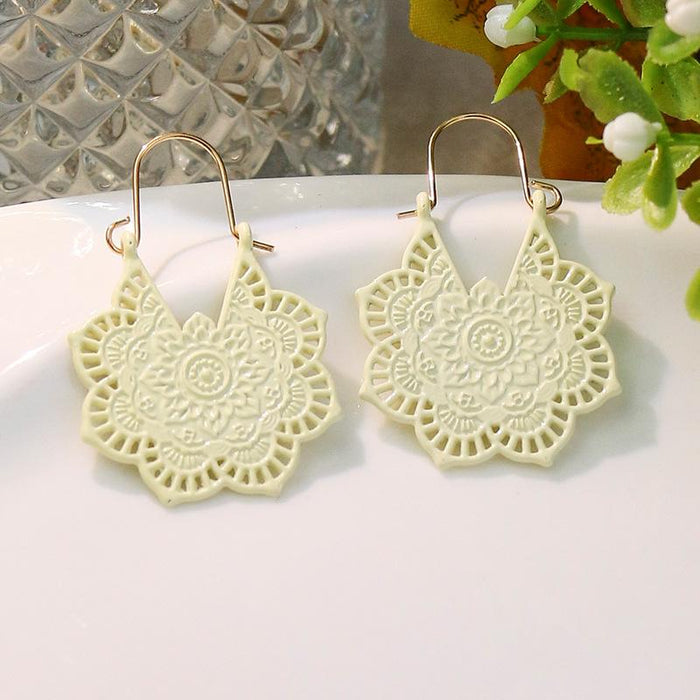 Simple Color Rose Candy Color Geometric U-shaped Earrings Female